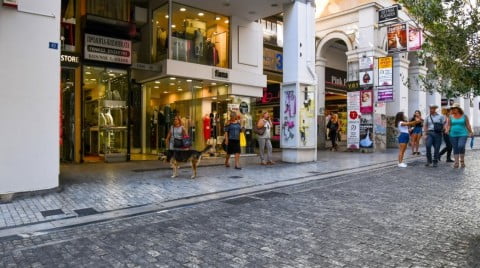 Εμπορικός Σύλλογος Αθηνών: Πώς πήγαν οι θερινές εκπτώσεις