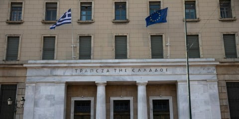 ΤτΕ: Αυξήθηκαν τον Ιούνιο δάνεια και καταθέσεις
