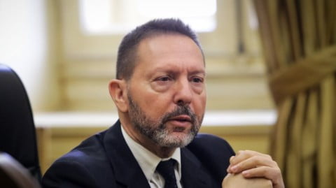 Στουρνάρας: «Ζούμε την τέλεια καταιγίδα» μετά την ρωσική εισβολή