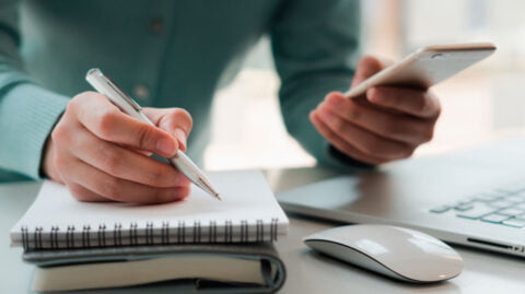 Ελεύθεροι επαγγελματίες: Τι ισχύει για τις «ειδικές» περιπτώσεις