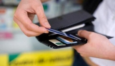 Επαγγελματίες: Έρχεται πέναλτι για όσους δεν συγκεντρώσουν e-αποδείξεις