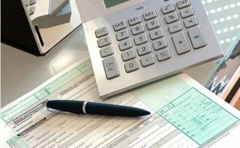 Εισφορά αλληλεγγύης και ενιαίος κανονισμός παροχών ΕΦΚΑ: Τα ανοιχτά θέματα για τη Δόμνα Μιχαηλίδου